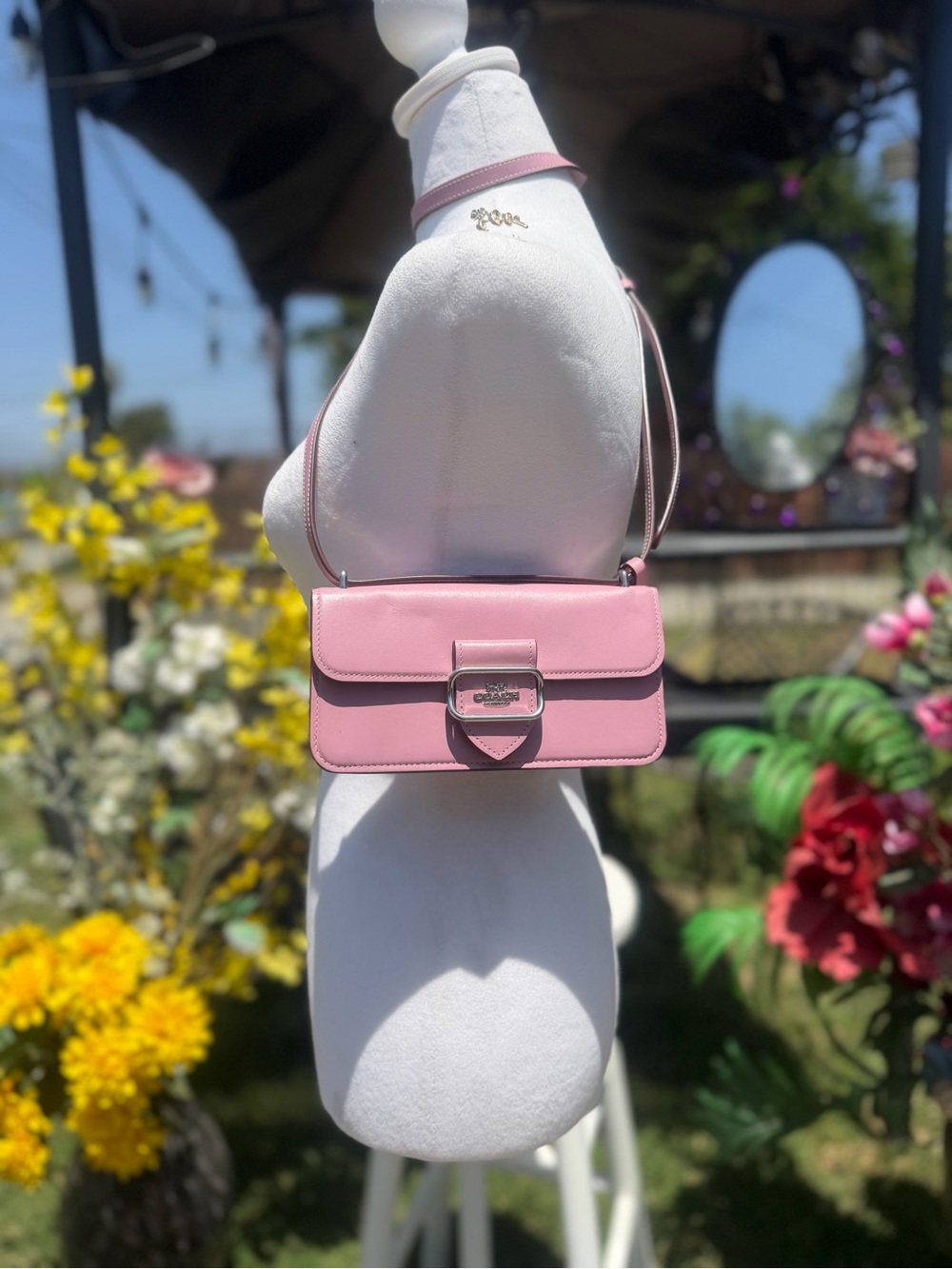 Coach Pink Leather Crossbody Shoulder Bag with Turn-Lock - Picture 4 of 6